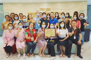 捐獻(xiàn)青春熱血，彩繪人生畫卷